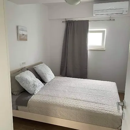 Apartments Vista * Ankaran